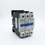 CONTACTEUR CHINT D 95 / 220V